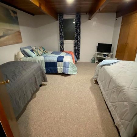 קורבליס Spacious Lower Level Living All For You! מראה חיצוני תמונה